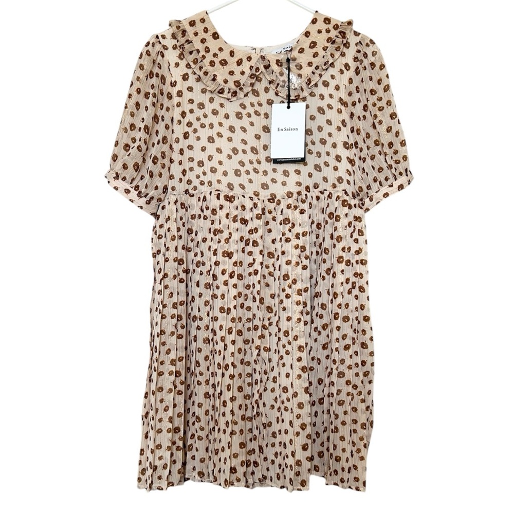 NEW En Saison Short Sleeve Babydoll Pleated Mini Dress Floral Sz Small Tan Gold